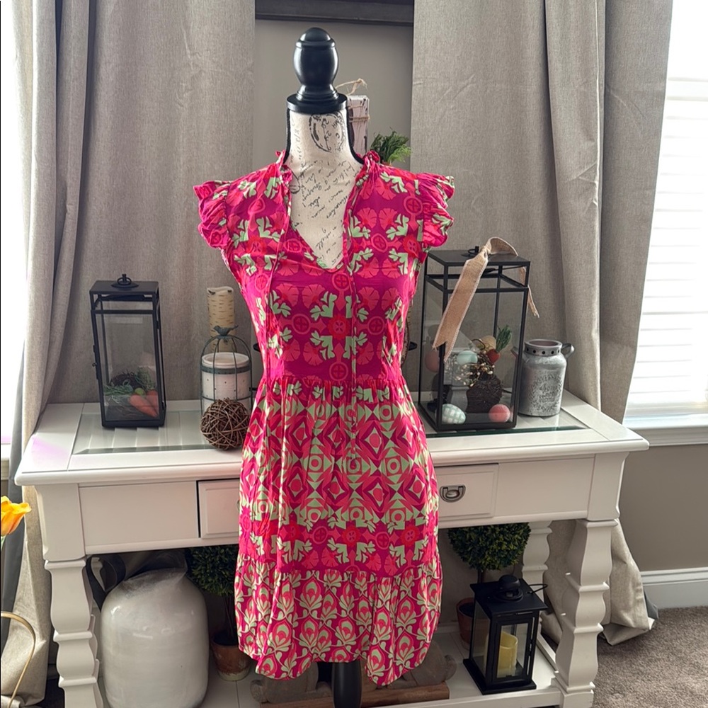 EUC Cupshe Vibrant Pink Patterned Dress